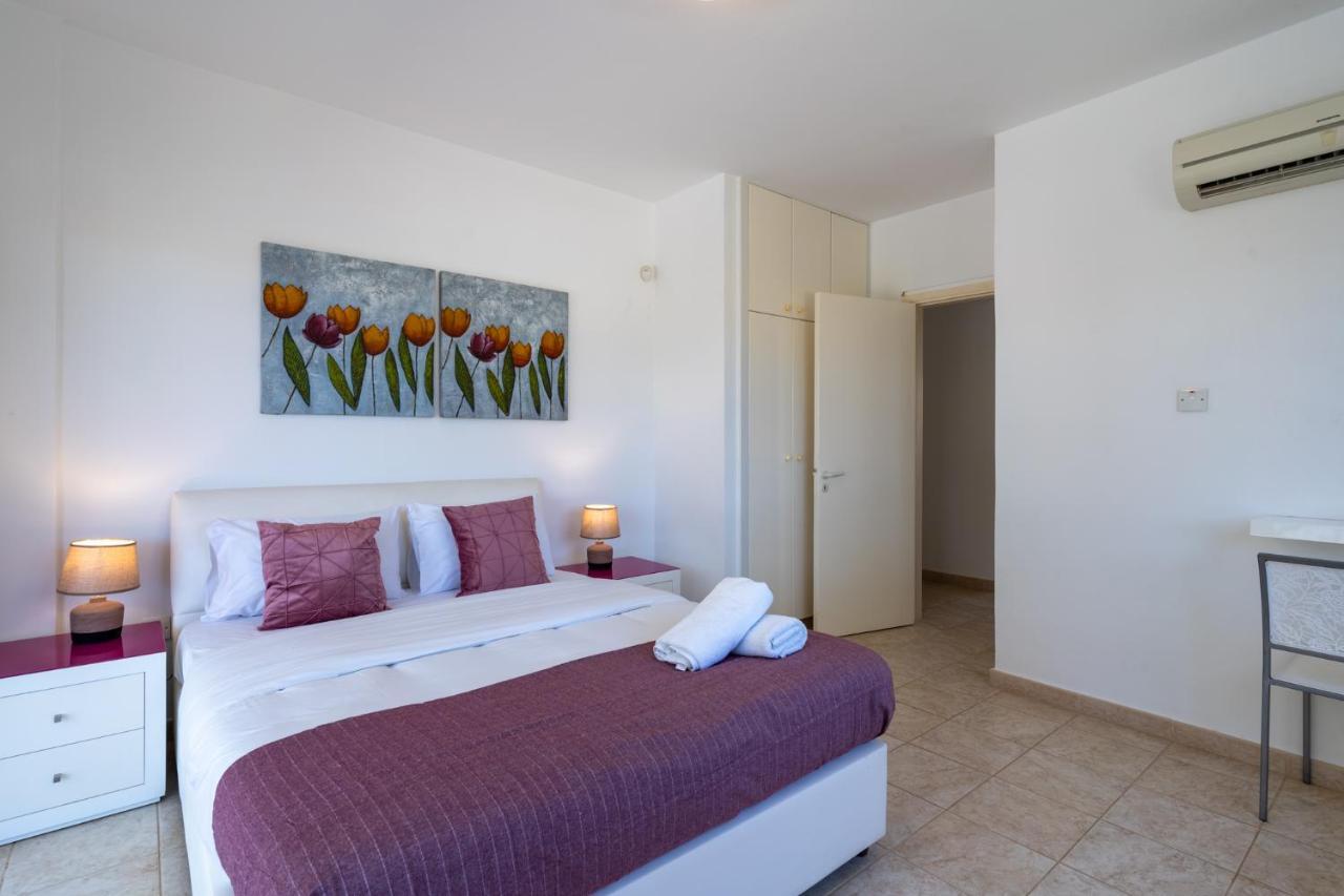Lime 3-Bedroom Villa In Protaras Extérieur photo