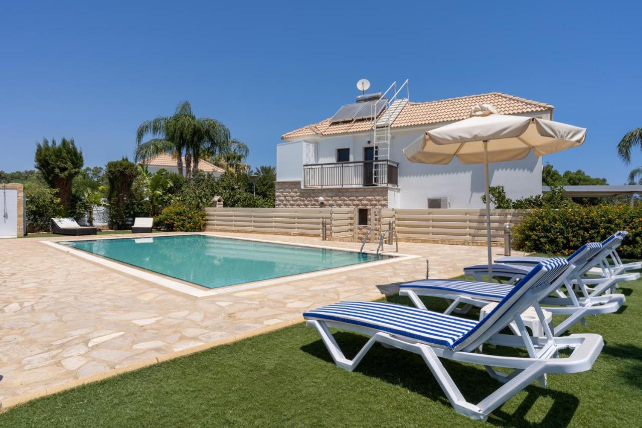 Lime 3-Bedroom Villa In Protaras Extérieur photo