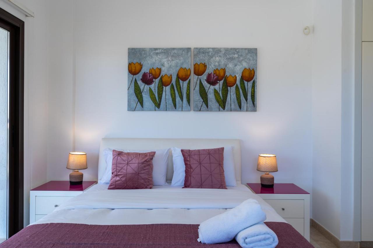 Lime 3-Bedroom Villa In Protaras Extérieur photo